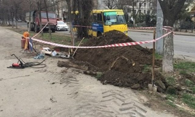 На месте аварии в Одессе застали спящих коммунальщиков (ФОТО)