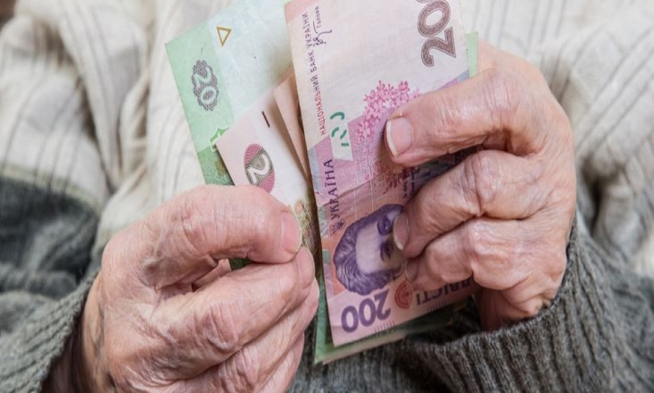 У пенсионеров отнимают последние деньги