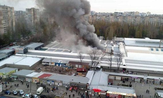 Полиция возбудила уголовное дело и расследует факт пожара на рынке «Северный»