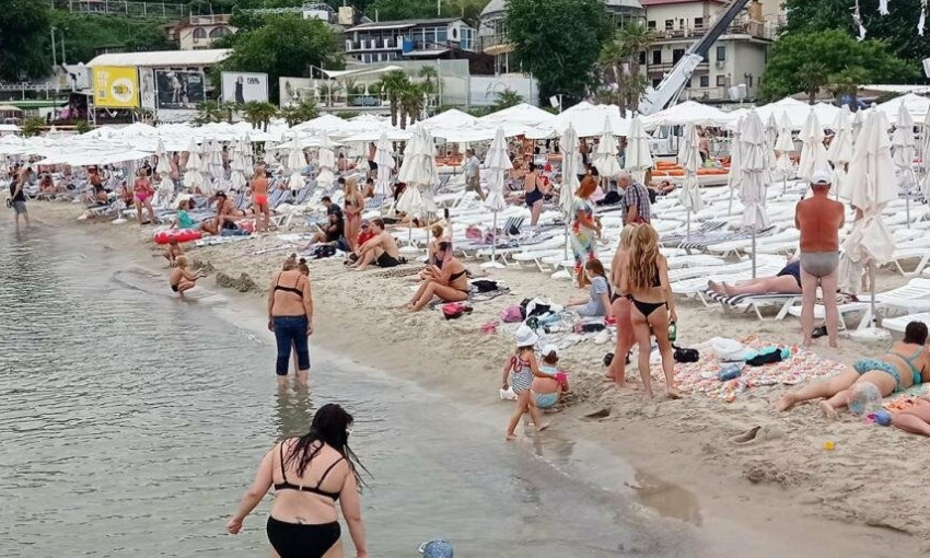 В Одессе активисты добились права отдыхать на пляже бесплатно 
