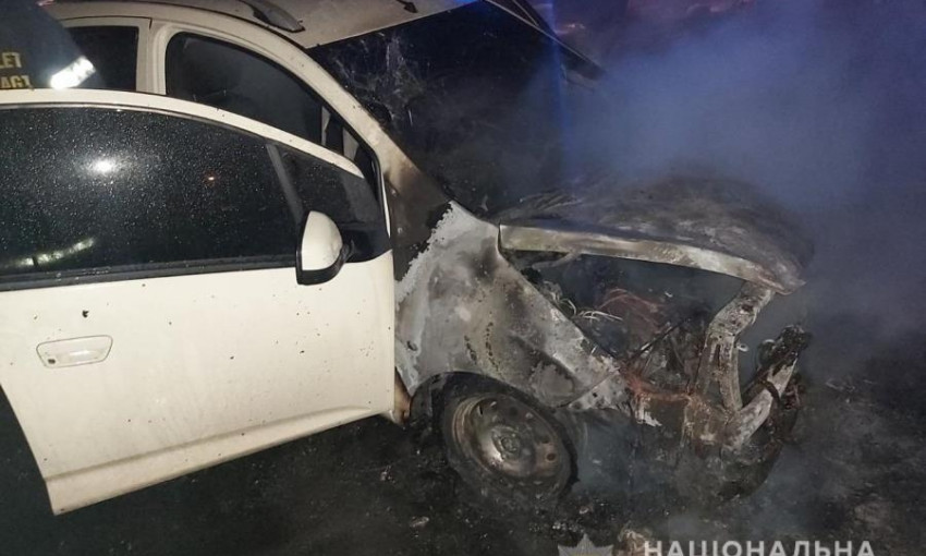 Поджигатели вновь активизировались: ночью на Фонтанской дороге пылало авто