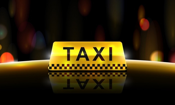 В такси стало смертельно опасно ездить: водитель нанёс пассажиру много ножевых ранений