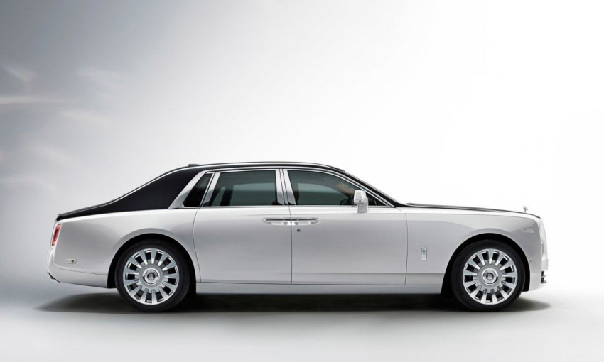 Самый оригинальный автохам Одессы: белый Rolls-Royce Phantom