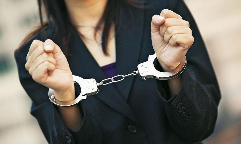 Одесса: мать просила надеть наручники на собственную дочь (ВИДЕО)