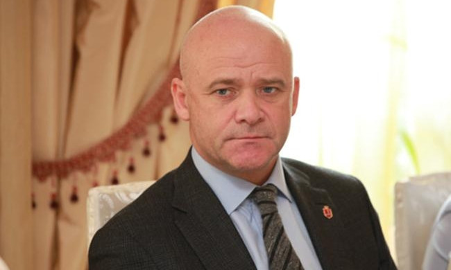 Геннадий Труханов посетовал Президенту, что ему препятствуют в постройке дороги в порт