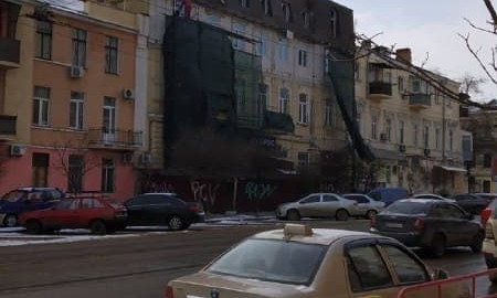 В Одессе на одном из зданий выросло 2 дополнительных этажа 
