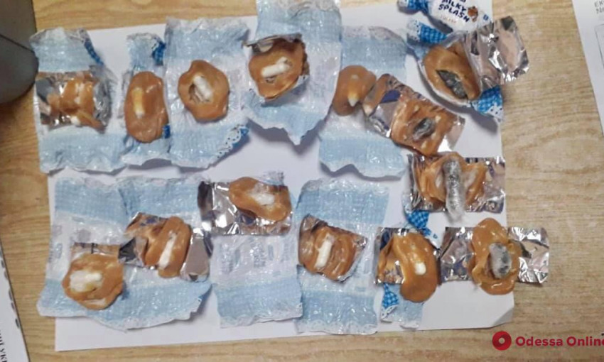 Конфеты с наркотиками: в одесском СИЗО заключенному принесли «подарок»