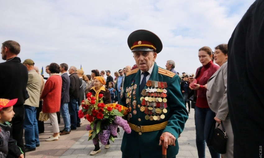 Одесские ветераны и дети войны получат помощь ко Дню победы 