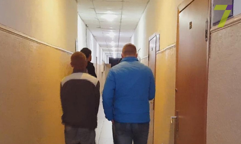 В Одессе задержали двоих преступников, напавших на прохожего