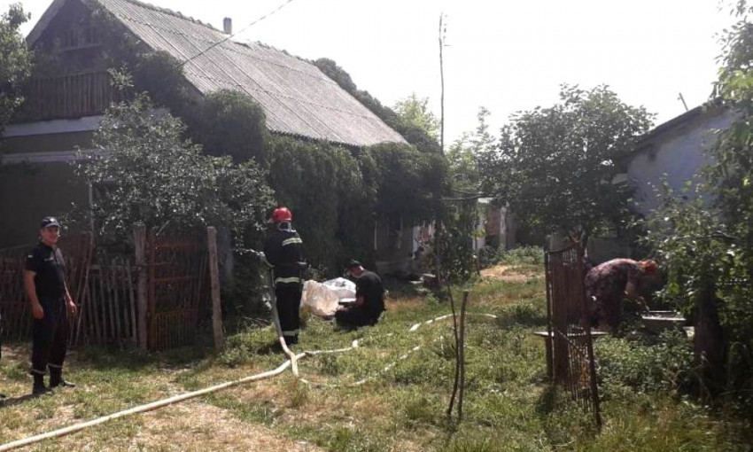 На месте пожара в Николаевском районе нашли два трупа