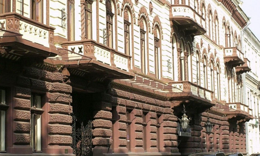 В центре Одессы продают дворец за $6,2 миллиона (ФОТО)