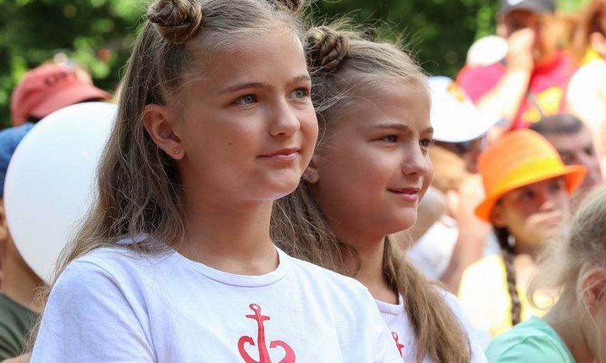 В Одессе отметили День близнецов (ФОТО)