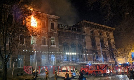 Сегодня ночью горело историческое здание в центре Одессы
