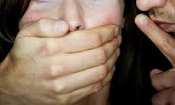 На стройплощадке мужчина изнасиловал несовершеннолетнюю девочку