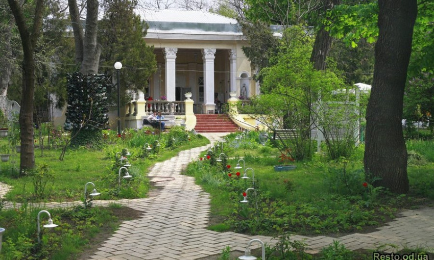 Здание ресторана «Дача» в Одессе хотят вернуть государству