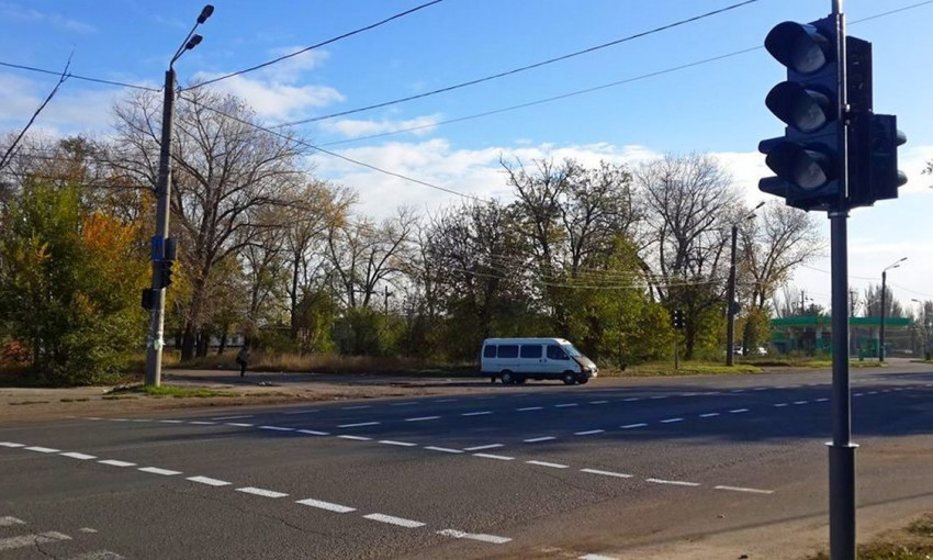 Водителям на заметку: на перекрёстке Тираспольского шоссе и улицы Горизонтальной установили светофор