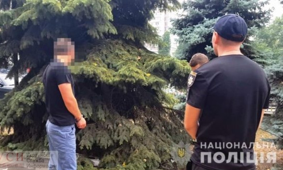 Лже-полицейские ограбили квартиру иностранцев в центре Одессы