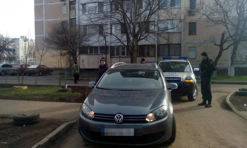 В Киевском районе неизвестный угнал иномарку