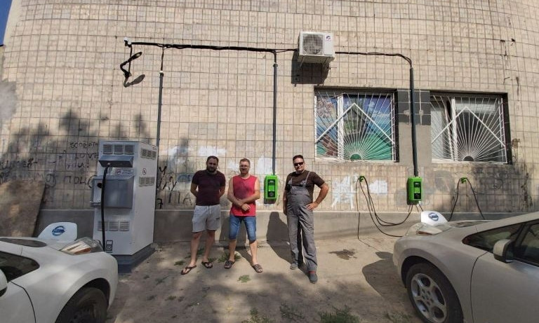 В Одессе появилась самая мощная локация для зарядки электрокаров (ФОТО)