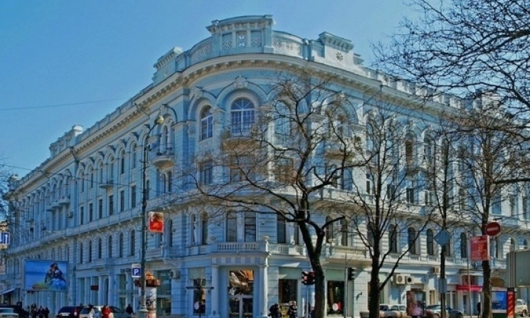 Интересный факт про Одессу: в городе расположен самый длинный в Европе балкон