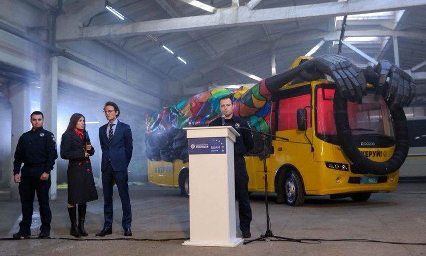 «Автобус-призрак» выявит лучших водителей страны и обратит внимание на ДТП
