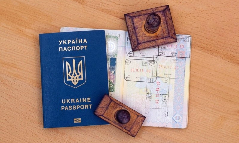 Пять вопросов о получении биометрических паспортов в Одессе