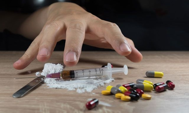Одесситы борются с 14-летними наркоманами