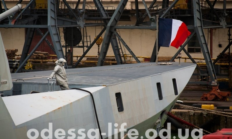 Одесский морпорт посетил французский фрегат