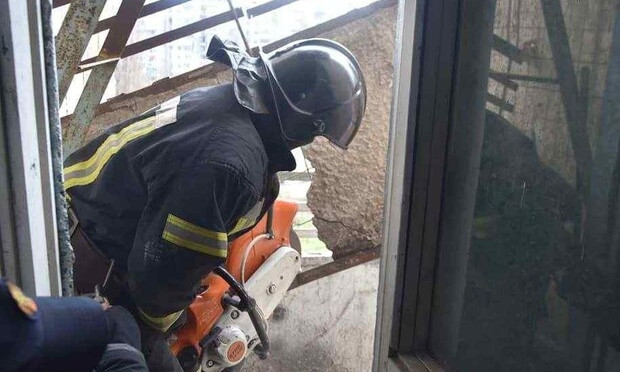 В Одессе очередной обвал – в жилом доме оторвалась балконная плита 