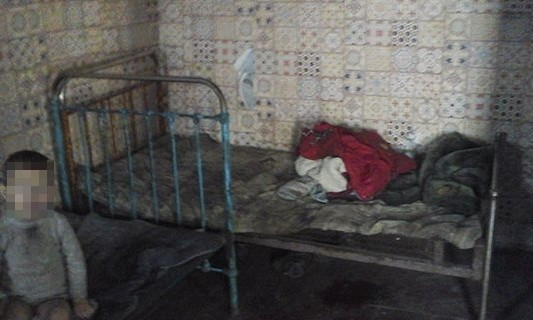 В Великомихайловском районе обнаружены дети, живущие в ужасных условиях