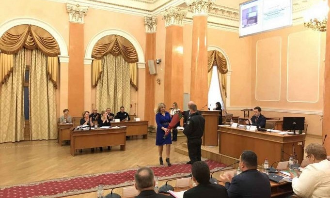 Труханов наградил юного одессита, который задержал насильника