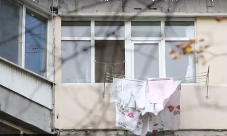 40-летняя одесситка выбросилась с окна, пока ее сын играл в соседней комнате