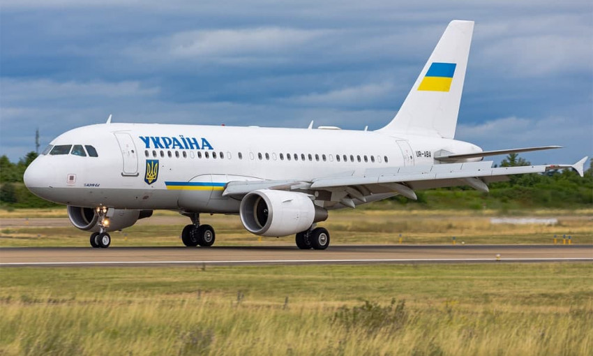 Самолет Зеленского вынужденно сел в Одессе – обновлено 