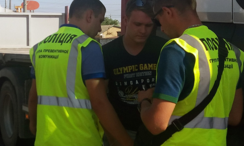 В Усатово протестуют против проезда фур — перекрыли дорогу