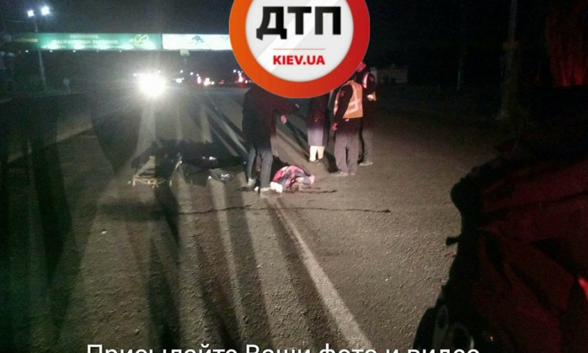 На трассе «Киев-Одесса» автомобиль насмерть сбил пешехода, водитель скрылся с места ДТП