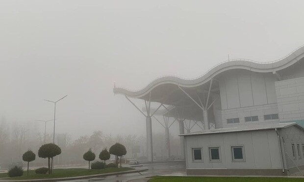 Одесский аэропорт из-за тумана не смог принять несколько рейсов 