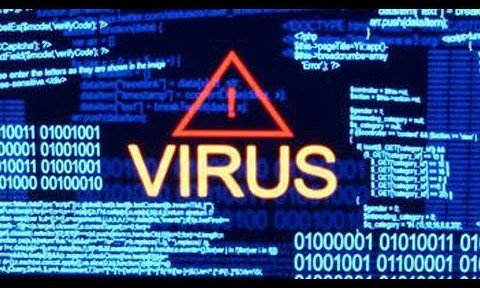 Компьютеры по всему миру подверглись вирусным атакам, хакеры требуют выкуп
