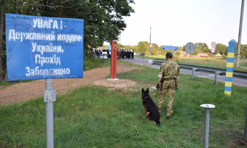 В ситуации с хасидами на украинской границе найден виновный - это аферисты-перевозчики