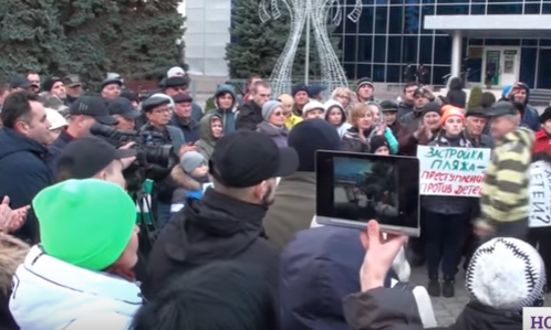В Черноморске митинговали против застройки склонов