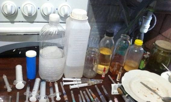 Житель Беляевки обустроил нарколабораторию в своей квартире