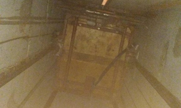 В Черноморске упал лифт – внутри был ребенок (обновлено) 