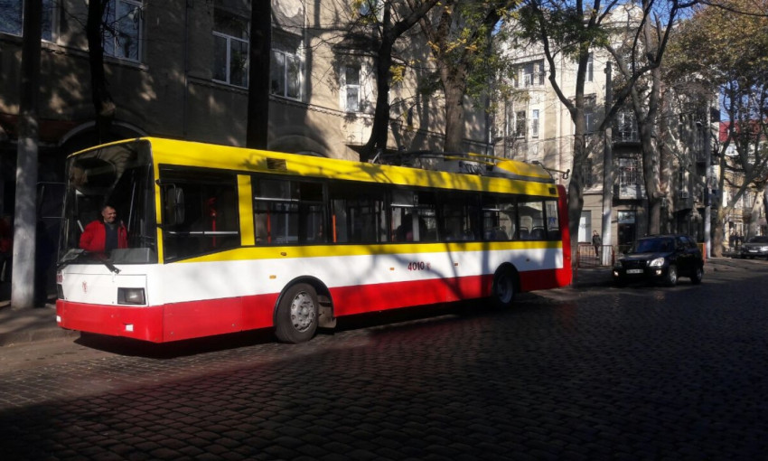 В начале весны ожидается выход на одесские дороги первого электробуса