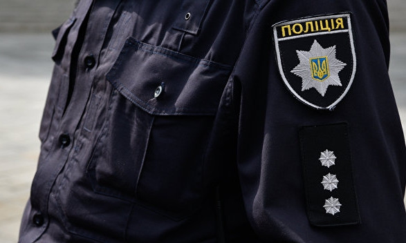 На посёлке Котовского трое преступников избили и ограбили мужчину и сбежали на BMW (ФОТО)