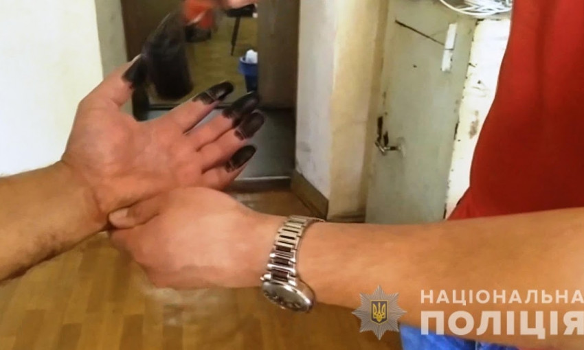 В Одессе мужчина ограбил лежачую больную у неё на глазах (ФОТО, ВИДЕО)