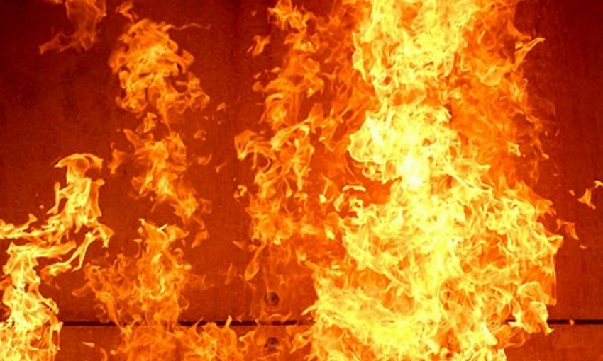 В Одессе копы тушили странный пожар (ФОТО)