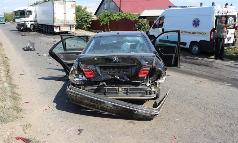 Сокрушительная авария с участием иностранцев, столкнулись сразу четыре машины