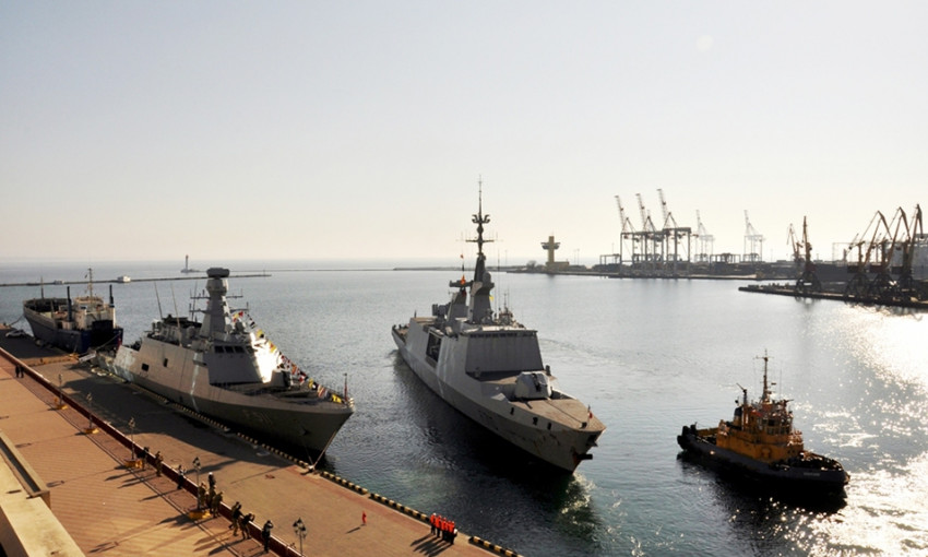 В Одесский порт зашли два военных корабля Турции