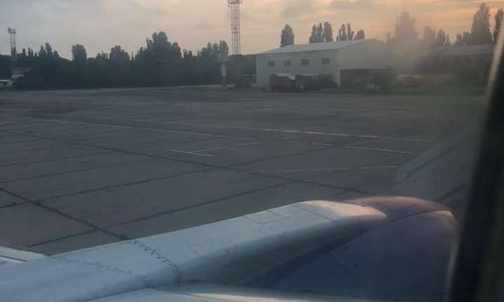 Из Одессы едва не вылетел неисправный самолёт (ФОТО)