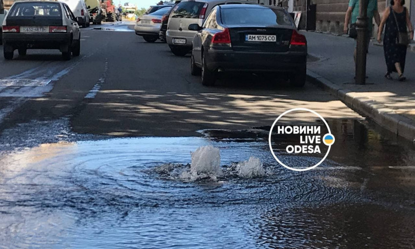 В Одессе посреди праздника затопило улицу 