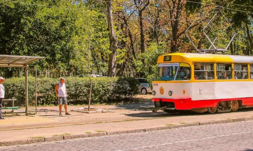 В Одессе из-за троллейбуса не ходит 2 трамвайных маршрута 